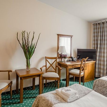 Hotel Ranczo Smyczyna Eksteriør bilde
